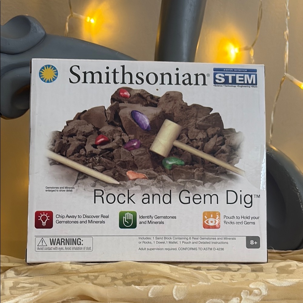 Smithsonian Rock and Gem Dig Kit